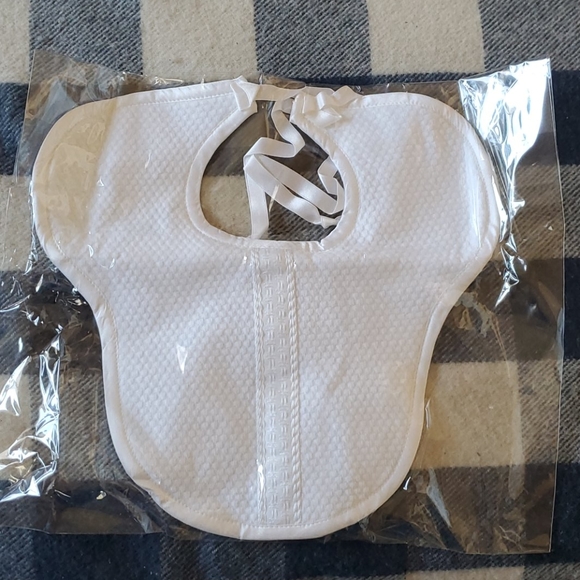 White Bib - Picture 5 of 6
